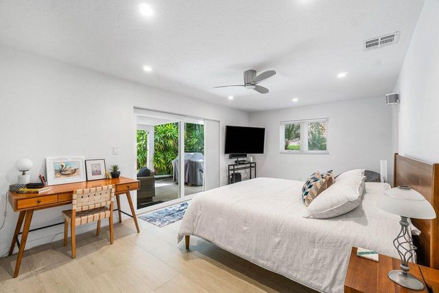 5903 N Ocean Boulevard, Ocean Ridge, FL 33435