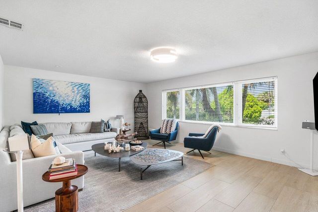 5903 N Ocean Boulevard, Ocean Ridge, FL 33435