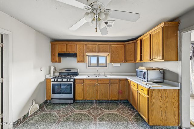 1613 S 4TH Street, Phoenix, AZ 85004