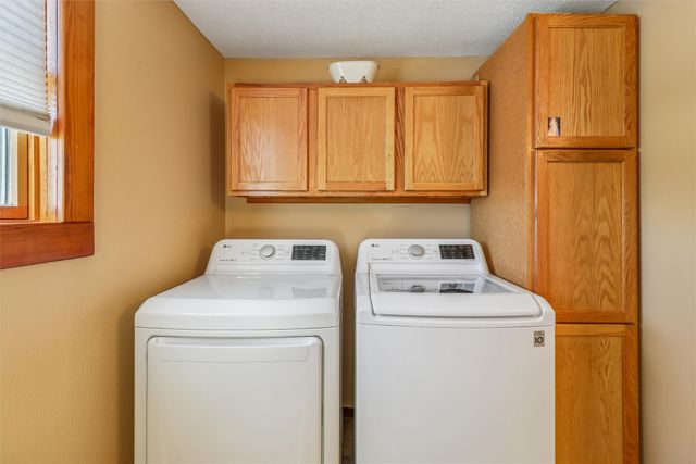 207 N High Street, Baxter, IA 50028