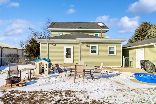 207 N High Street, Baxter, IA 50028