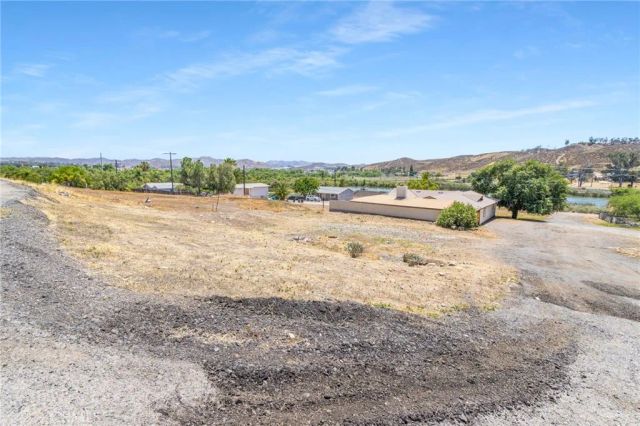 17480 Bromley, Lake Elsinore, CA 92530