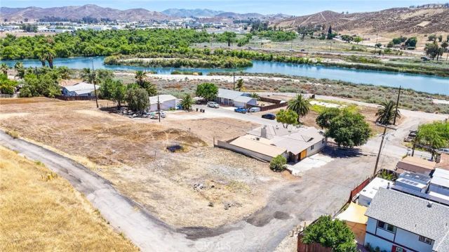 17480 Bromley, Lake Elsinore, CA 92530
