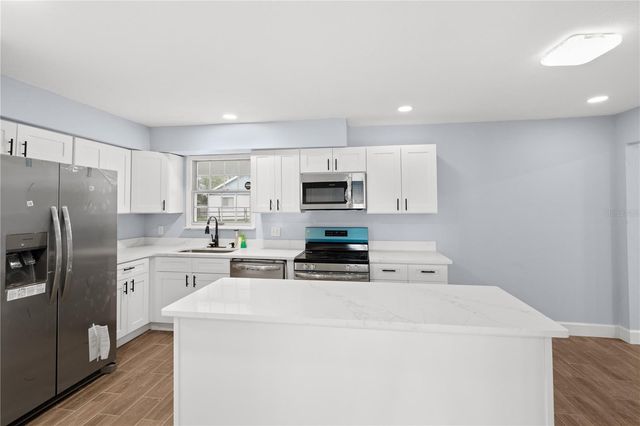 413 S DEERWOOD AVENUE, Orlando, FL 32825