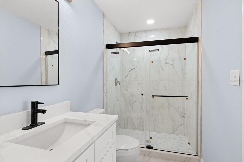 Image 18 of property listing at 413 S DEERWOOD AVENUE, Orlando, FL 32825