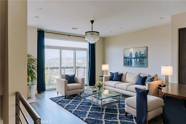 2753 Waverly Drive 1103, Los Angeles, CA 90039