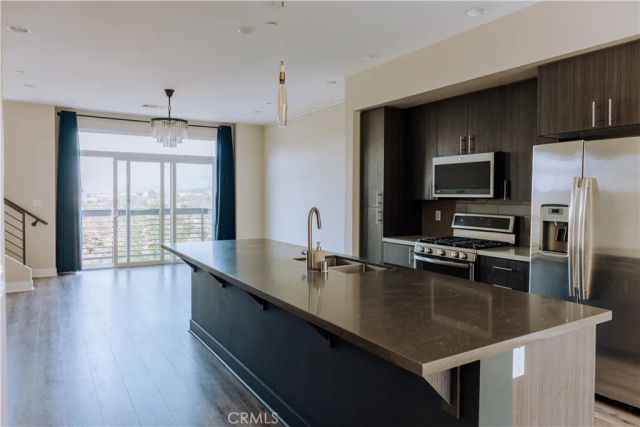 2753 Waverly Drive 1103, Los Angeles, CA 90039