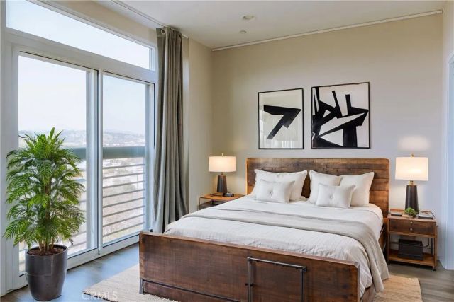 2753 Waverly Drive 1103, Los Angeles, CA 90039