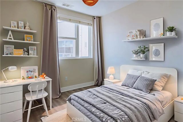 2753 Waverly Drive 1103, Los Angeles, CA 90039