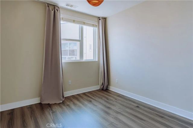 2753 Waverly Drive 1103, Los Angeles, CA 90039