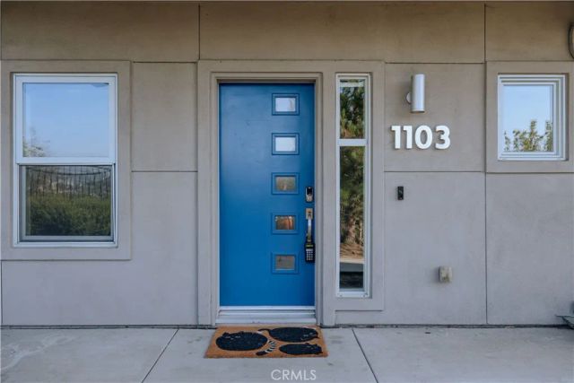 2753 Waverly Drive 1103, Los Angeles, CA 90039