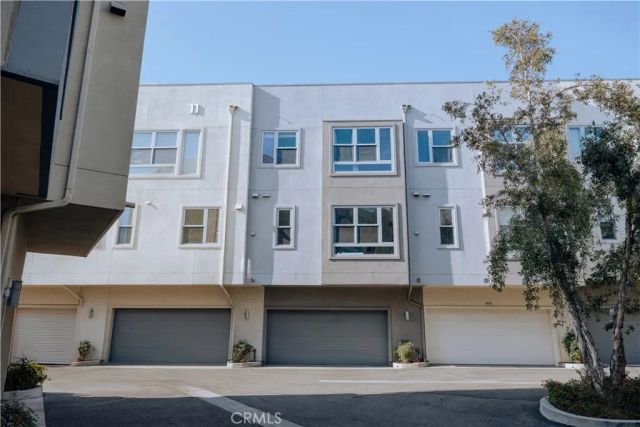 2753 Waverly Drive 1103, Los Angeles, CA 90039