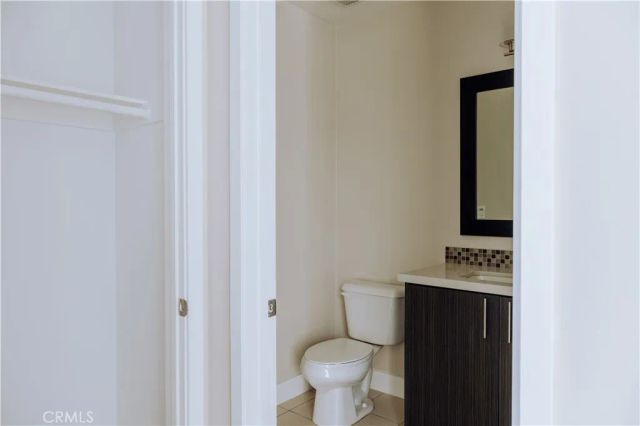 2753 Waverly Drive 1103, Los Angeles, CA 90039