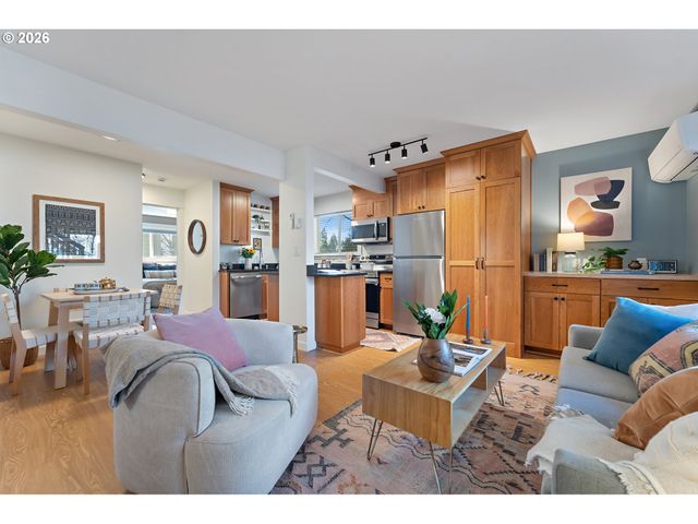 8682 N WILLAMETTE Blvd, Portland, OR 97203