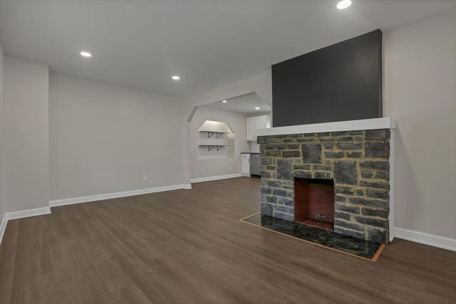 95 S Eureka Avenue, Columbus, OH 43204