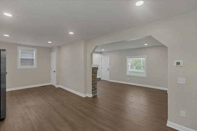 95 S Eureka Avenue, Columbus, OH 43204