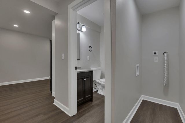 95 S Eureka Avenue, Columbus, OH 43204