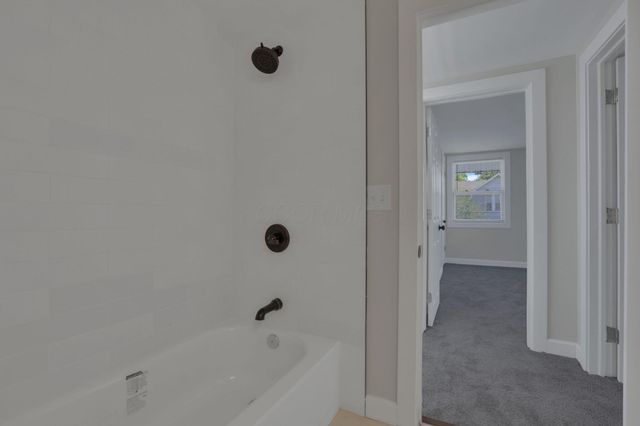 95 S Eureka Avenue, Columbus, OH 43204