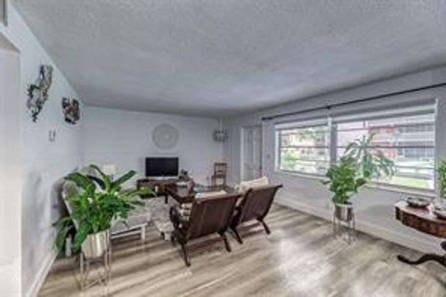 200 NE 12th Avenue 6A, Hallandale Beach, FL 33009