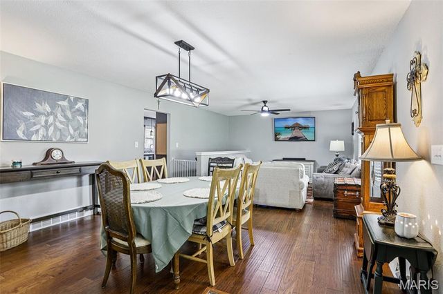6607 Wenzel Road, Alton, IL 62002