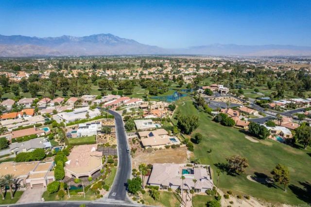 75900 McLachlin, Palm Desert, CA 92211