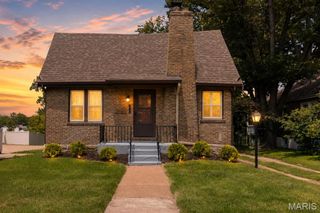 7483 Hoover Avenue, Richmond Heights, MO 63117