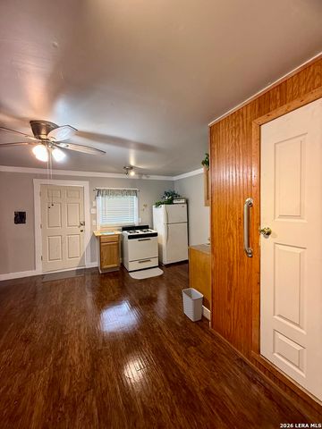 810 Haggin St., San Antonio, TX 78210