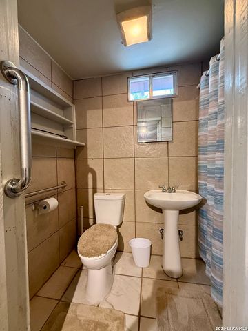 810 Haggin St., San Antonio, TX 78210