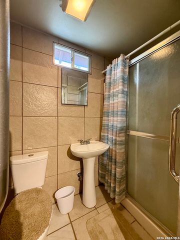 810 Haggin St., San Antonio, TX 78210