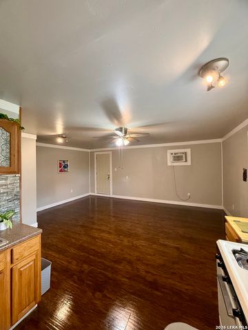 810 Haggin St., San Antonio, TX 78210