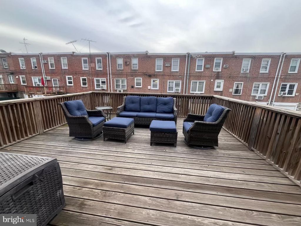 Image 8 of property listing at 3312 OAKMONT ST, Philadelphia, PA 19136