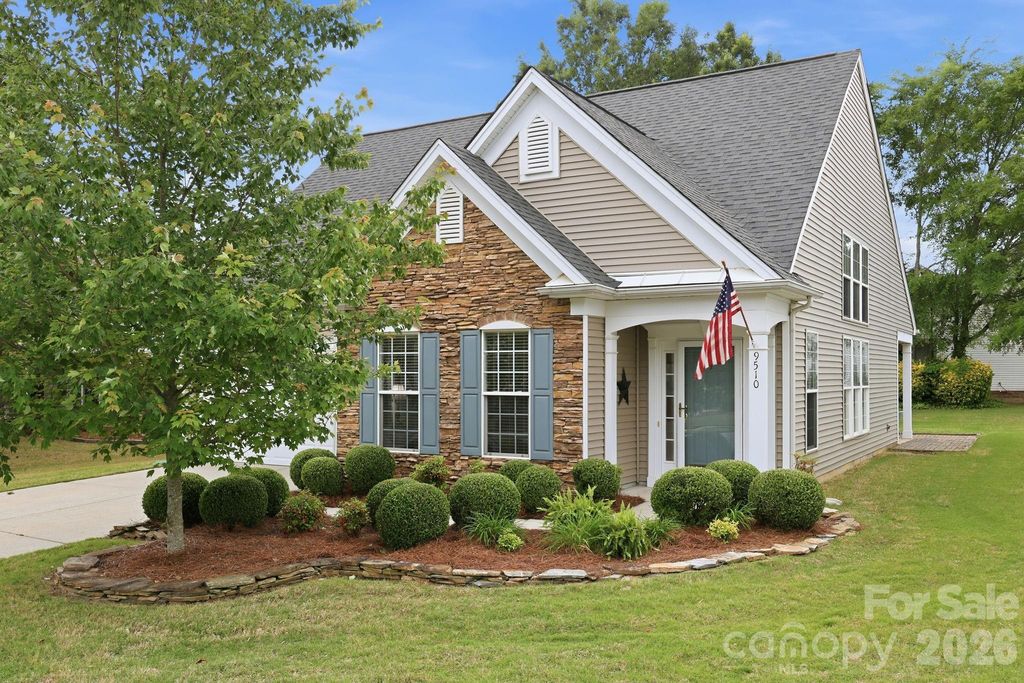 9510 Kestral Ridge Drive, Charlotte, NC 28269