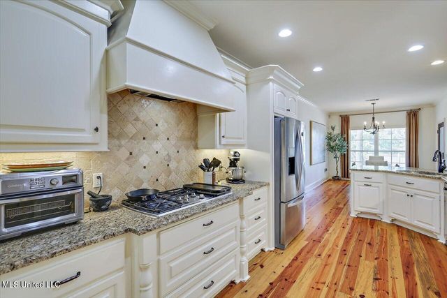 128 Grayhawk Parkway, Madison, MS 39110