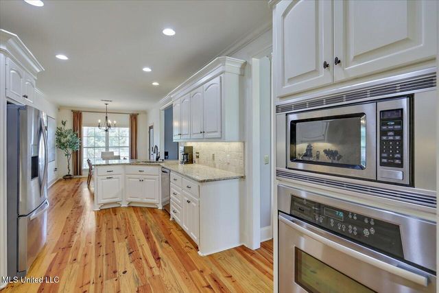 128 Grayhawk Parkway, Madison, MS 39110