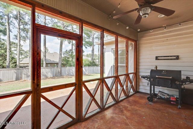 128 Grayhawk Parkway, Madison, MS 39110