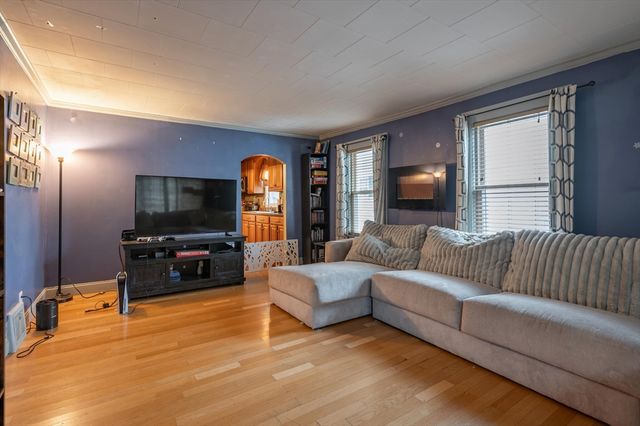 7 Field Ave, Methuen, MA 01844