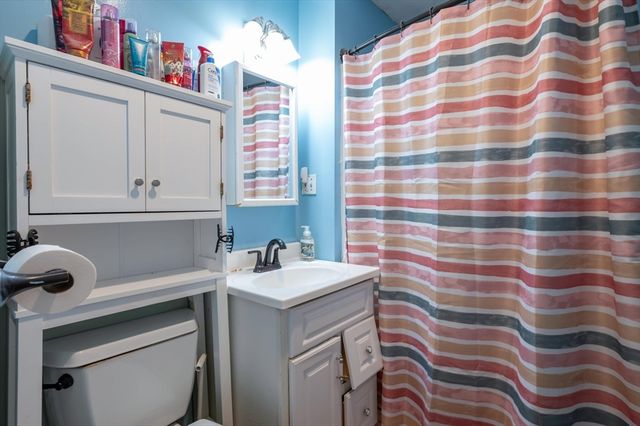 7 Field Ave, Methuen, MA 01844