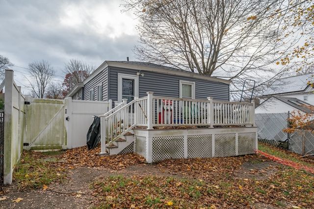 7 Field Ave, Methuen, MA 01844