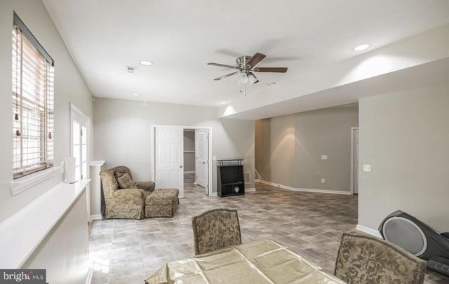 7011 STONE INLET DR, Fort Belvoir, VA 22060