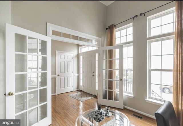 7011 STONE INLET DR, Fort Belvoir, VA 22060