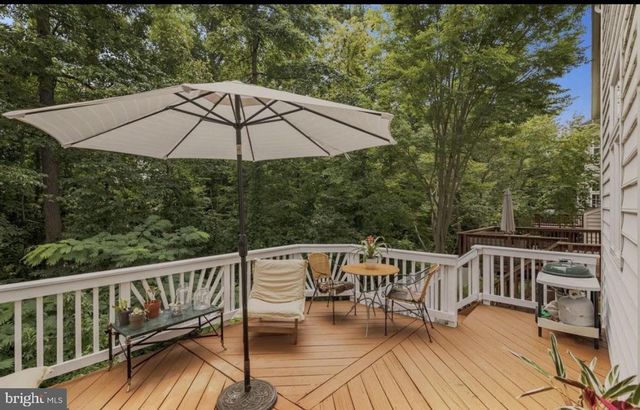 7011 STONE INLET DR, Fort Belvoir, VA 22060