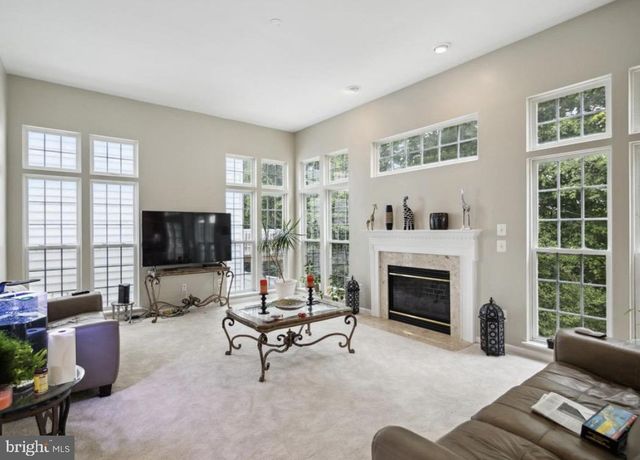 7011 STONE INLET DR, Fort Belvoir, VA 22060