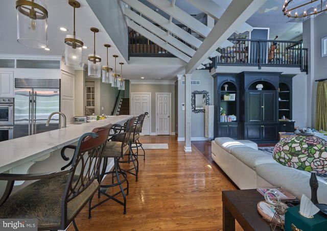 5765 VALLEY STREAM DR, Doylestown, PA 18902
