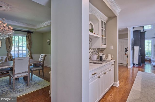 5765 VALLEY STREAM DR, Doylestown, PA 18902
