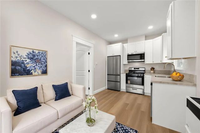 1822 E 2nd 6, Long Beach, CA 90802