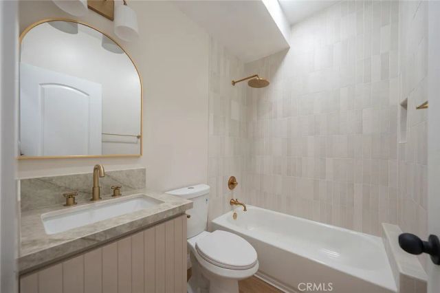 1822 E 2nd 6, Long Beach, CA 90802