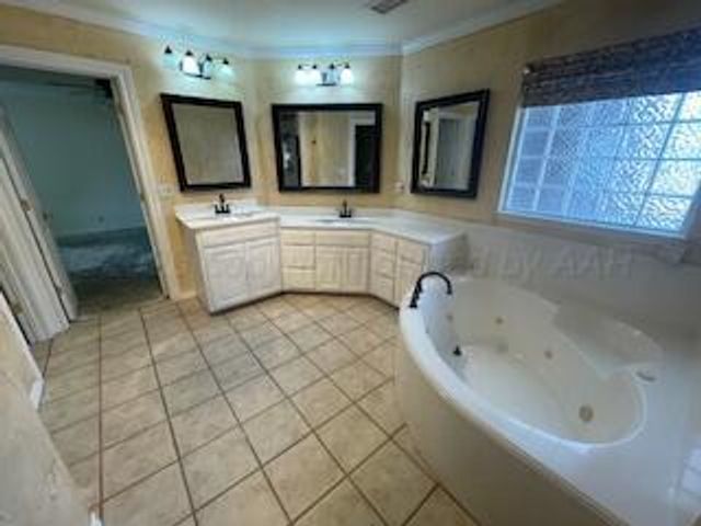 5 MUIRFIELD Lane, Amarillo, TX 79124
