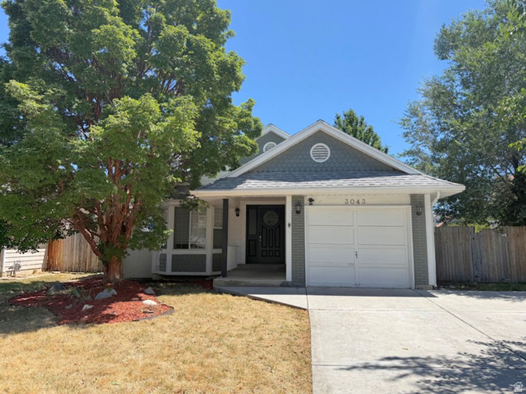 3043 W GREEN ACRE DR, West Jordan, UT 84088