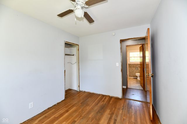 129 E McKenzie Road, Greenfield, IN 46140