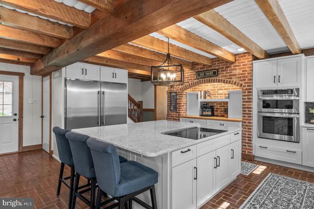 566 SCENIC DR, Bernville, PA 19506
